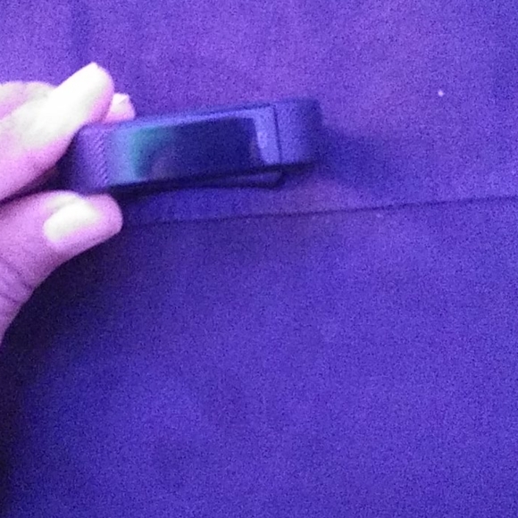 Fibit watch - Picture 3 of 9